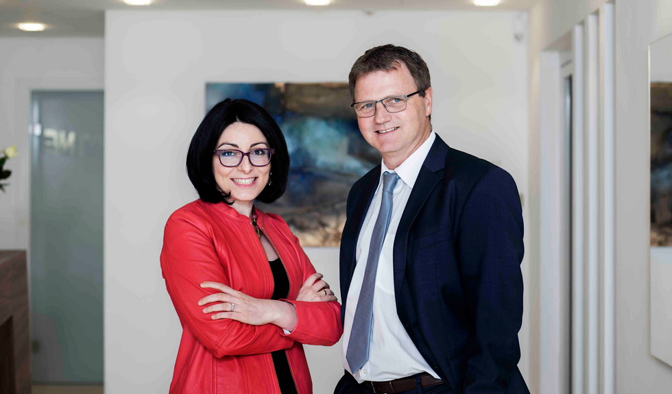 Titelbild: Partner Bank, Elham Ettehadieh, Andreas Fellner